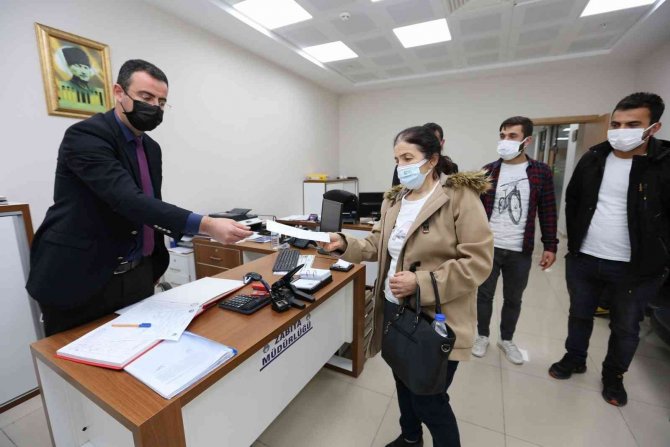 Duyarlı Gençlerin Bulduğu Para, Zabıta Tarafından Sahibine Teslim Edildi