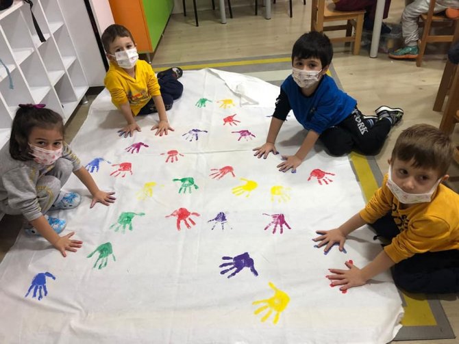 Minik Öğrenciler Yaşama El Verdi