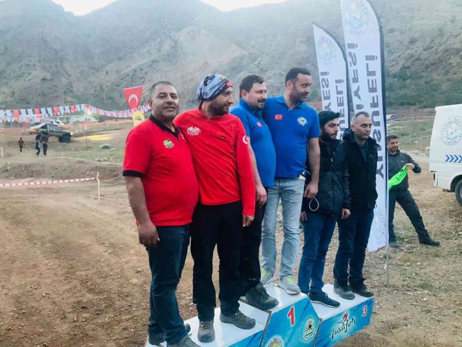Erzurum’a 2 Kupayla Döndüler