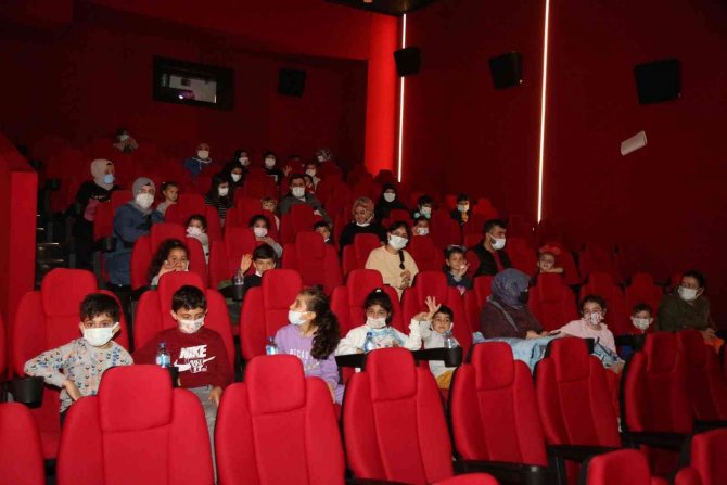 Eyüpsultanlılar İçin Ücretsiz Sinema Keyfi Başladı