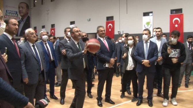 Gençlik Ve Spor Bakanı Kasapoğlu: “Şehitlerimizin Emanetine Hakaret Edecek Kadar Alçaldılar”