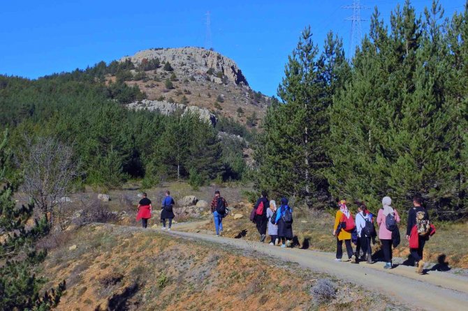 Gümüşhane’de Sonbahar Yürüyüşleri Devam Ediyor