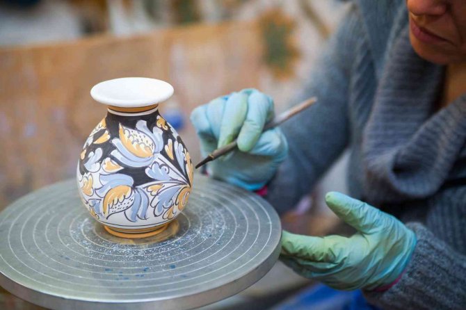 Bursa Artık Çini Ve İpekle De Unesco’da