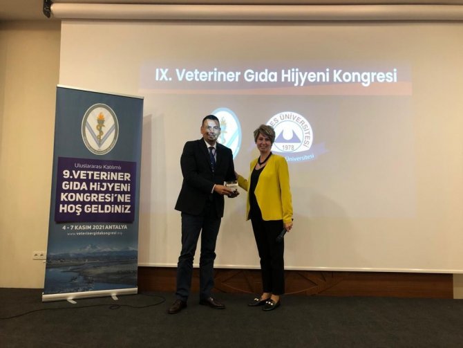 Omü’lü Akademisyene ‘En İyi Sözlü Bildiri’ Ödülü