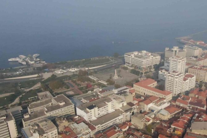 İ̇zmir’de Sis Etkili Oldu