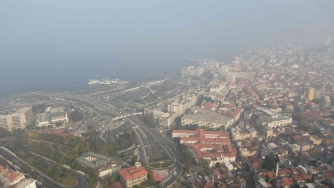 İ̇zmir’de Sis Etkili Oldu
