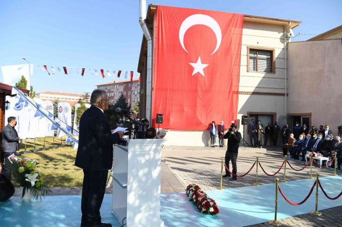 Büyükkılıç’tan İstihdama Destek Verecek Proje; Kayseri Kariyer Merkezi