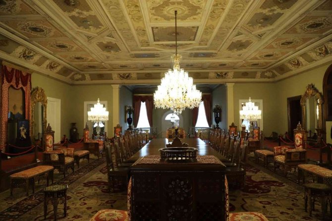 Kreş Öğrencileri Dolmabahçe Sarayı’nı Ziyaret Etti