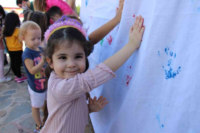 Minik Elleriyle Lösemiye Dikkat Çektiler
