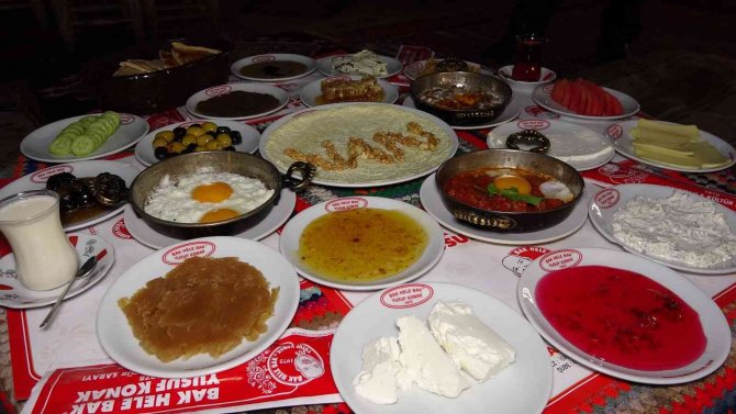 Meşhur Van Kahvaltısında Fahiş Fiyatın Önüne Geçilecek