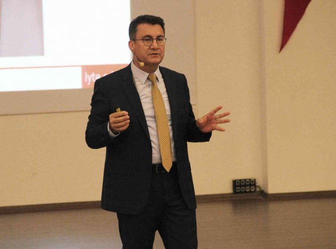 Radikal Eğitim Kurumlarından Öğrenciler İçin İ̇yte Kampüsünde Konferans