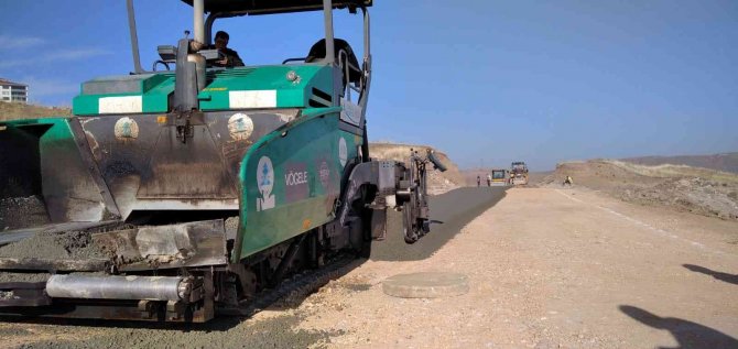 Pursaklar’da Yollar Kış Aylarına Hazırlanıyor