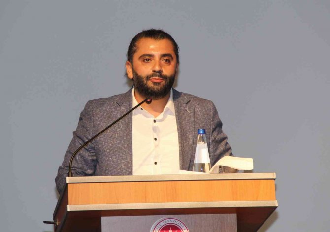 Radikal Eğitim Kurumlarından Öğrenciler İçin İ̇yte Kampüsünde Konferans