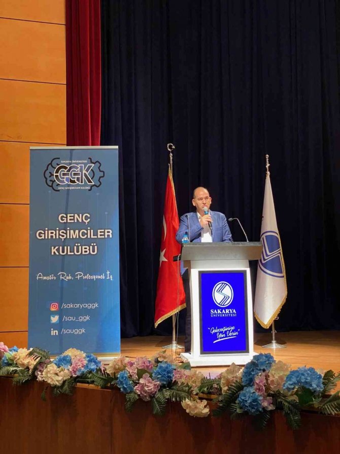 Üniversiteli Girişimciler Bir Kitabevi Öyküsünü Çok Sevdi