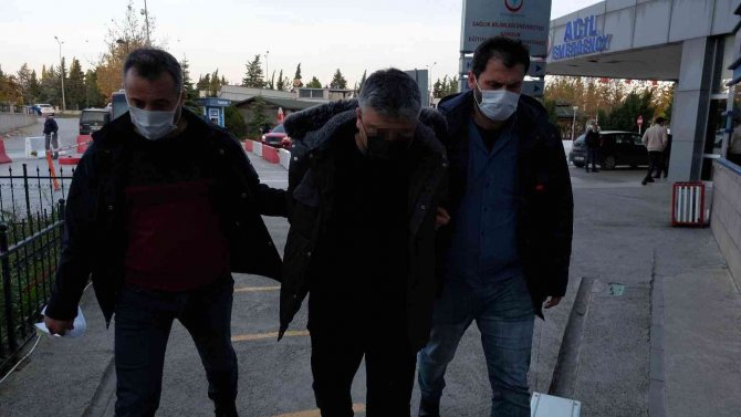 4 İlde İ̇nterpol Destekli Oto Kaçakçılığı Operasyonu: 10 Gözaltı