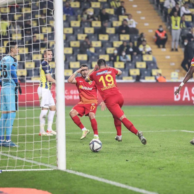 Mario Gavranovic Gollerine Devam Ediyor
