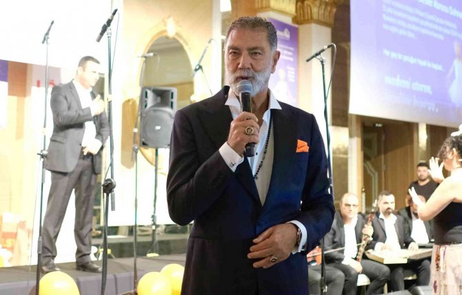 Lösemili Çocuklar İçin C-majör İ̇ş’ten Sesler Korosu Sahne Aldı