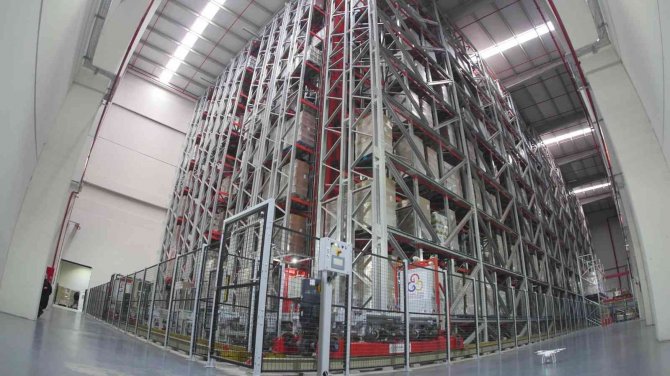 Üçge Yüksek Depolamada Sınırları Aşıyor