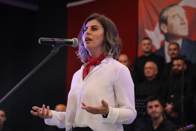 İ̇lkadım Thm Korosu’ndan Türkü Gecesi