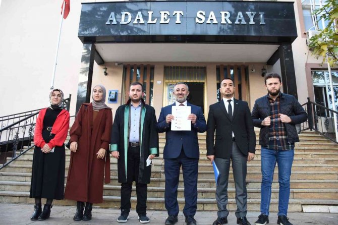 Ak Parti’den Cumhurbaşkanı’nı Hedef Gösteren Gazeteci Hakkında Suç Duyurusu