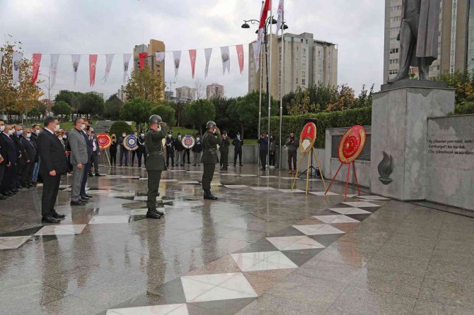 Ataşehir Ata’sını Andı