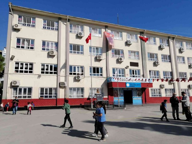 Minikler Öncülük Etti, Büyükler Kan Bağışladı