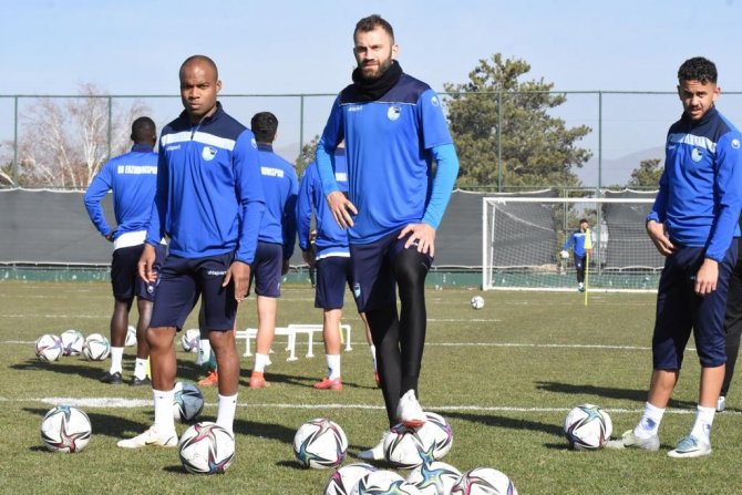 Bb Erzurumspor Milli Arada Günü Çift Antrenmanla Geçiriyor