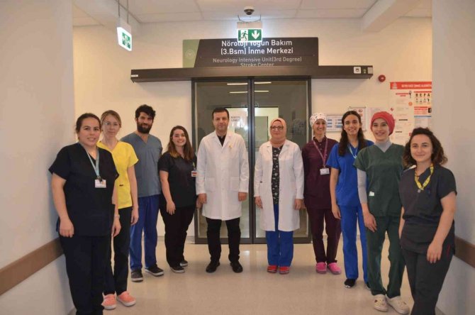 Bursa Şehir Hastanesi İ̇nme Merkezi, Felç Geçiren Hastalara Şifa Oluyor.