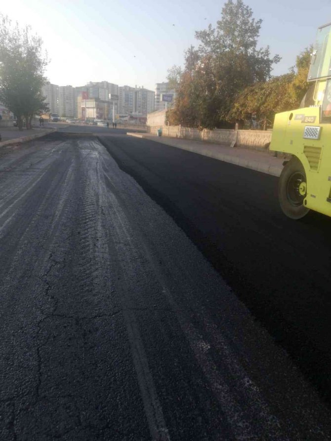 Bağlar Belediyesi Güneşli Havayı Fırsata Çevirdi