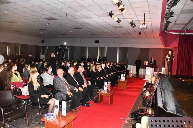 Gaziantep Kolej Vakfı’nda Hüzünlü 10 Kasım