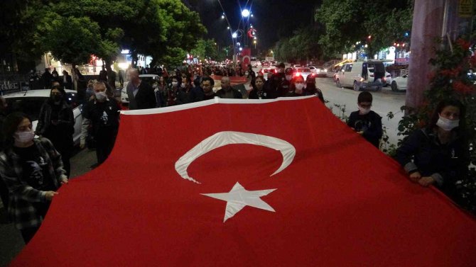 Hatay’da Ata’ya Saygı Yürüyüşü