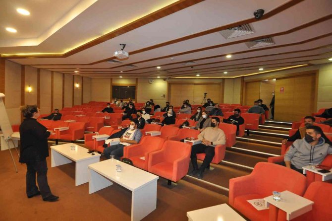İ̇tso’dan Üyelerine Dış Ticaret Yönetimi Eğitimi