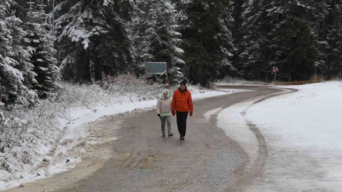 Ilgaz Dağı’na Mevsimin İlk Karı Düştü
