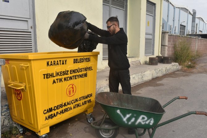 Karatay Belediyesi, Sanayilerdeki Endüstriyel Atıkları Topluyor