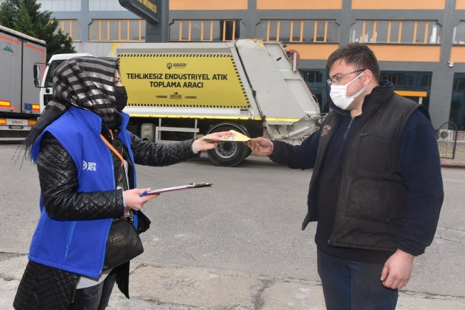 Karatay Belediyesi, Sanayilerdeki Endüstriyel Atıkları Topluyor