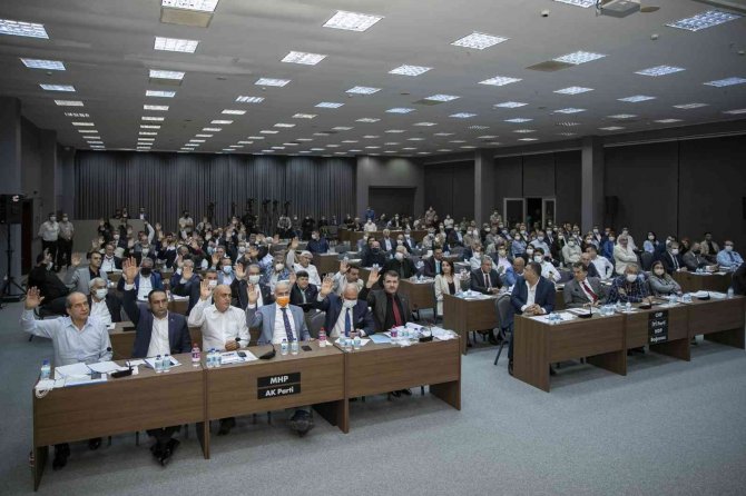 Seçer: "Seçim Kaybedeceğimi Bilsem Ranta Göz Yummayacağım"