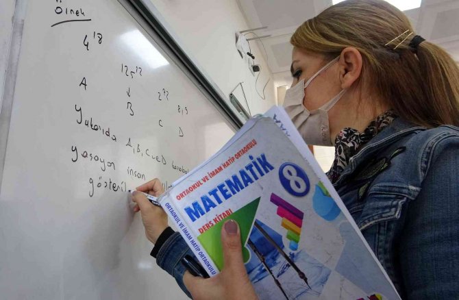 Mukaddes Öğretmen, Projesiyle Matematik Dersini Sevdirdi