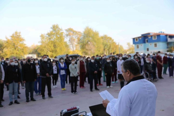 Özel Denizli Cerrahi Hastanesi Ata’yı Andı