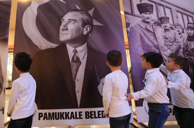 Pamukkale’de Atatürk Anısına Sergi