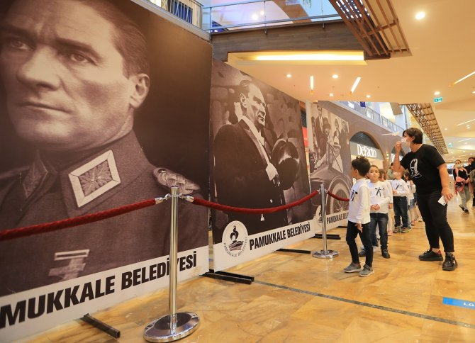 Pamukkale’de Atatürk Anısına Sergi