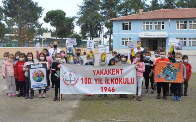 Yakakent 100. Yıl İ̇lkokulundan Büyük Başarı: Dünyada 250 Okul Arasına Girdi