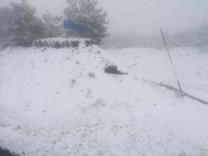 Alaçam’a Mevsimin İlk Karı Düştü