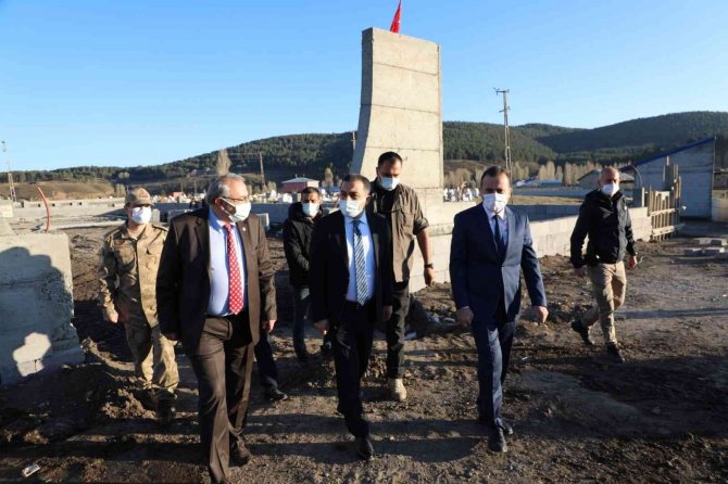 Sarıkamış Şehitliği’nde Çevre Düzenlemesi Yapılıyor