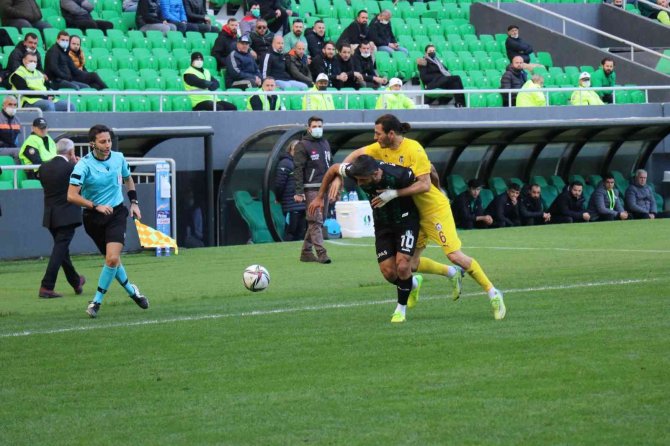 Tff 2. Lig: Sakaryaspor: 2 - Afjet Afyonspor: 0