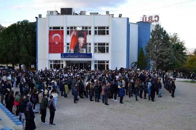 Manisa Cbü’de 10 Kasım Atatürk’ü Anma Töreni Gerçekleştirildi
