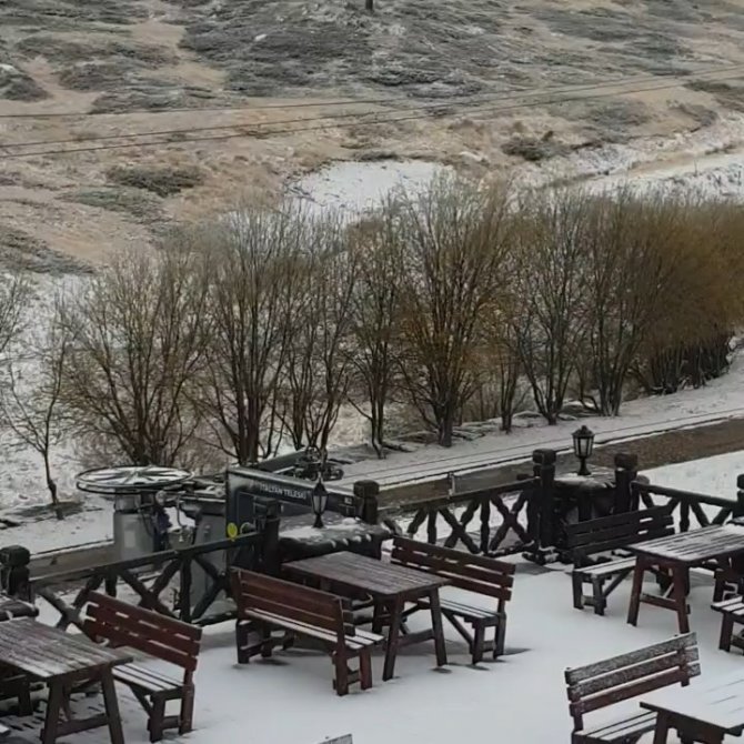 Uludağ Beyaz Örtüyle Kaplandı