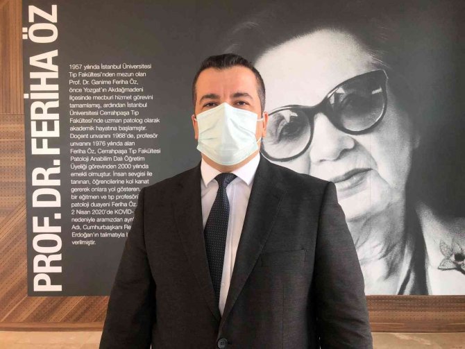 Uzmanlar, Yoğun Bakıma Yatış Oranlarının Artışında Aşılanmamanın Etkisine Dikkat Çekiyor