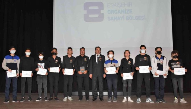 Eosb Meslek Lisesi’nde Yarışmalarda Derece Alan Öğretmen Ve Öğrenciler Ödüllendirildi