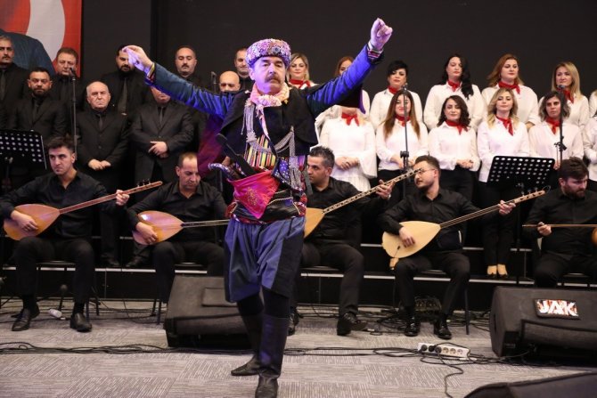 İ̇lkadım Thm Korosu’ndan Türkü Gecesi