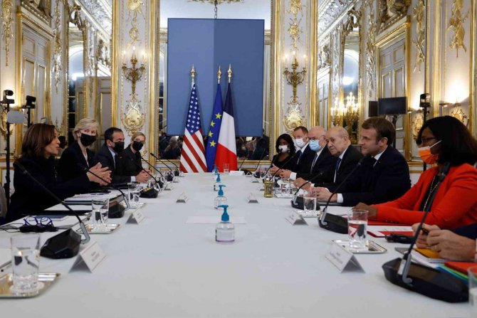 Fransa Cumhurbaşkanı Macron, Abd Başkan Yardımcısı Harris İle Görüştü
